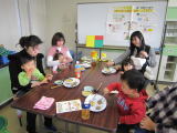 写真：にこにこぱっくん幼児食教室の様子2