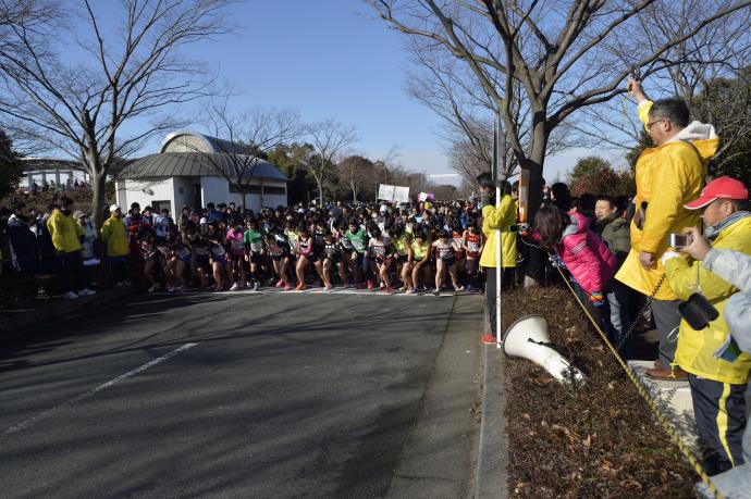 写真：開会式の様子