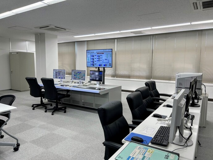 写真：中央監視室