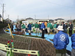 毛受緑道 植樹祭写真2