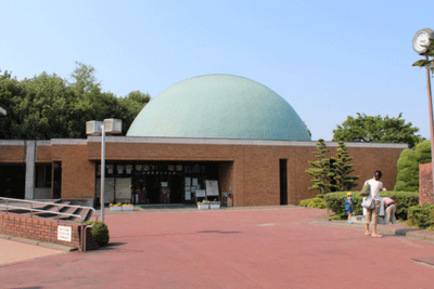 写真：一宮地域文化広場（いちのみやちいきぶんかひろば）プラネタリウム館（かん）