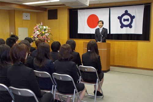 写真：中央看護専門学校入学式の様子