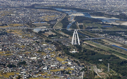 １３８タワーを東から捉えた一宮市航空写真