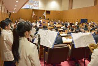 木曽川高校ブラスバンド部の演奏の様子