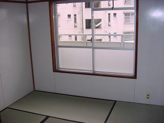 写真:島村住宅(鉄筋コンクリート4・5階建 3K) 内観2