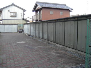写真:天井住宅 物置