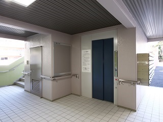 写真:玉野団地 エレベーター