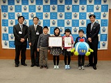 児童4名、市長、教諭2名(向山小)