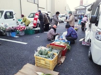 写真：朝市の様子