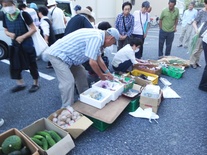 写真：朝市の様子