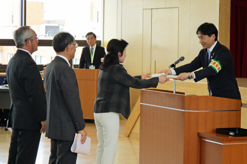 春の交通安全市民運動推進大会の様子の写真