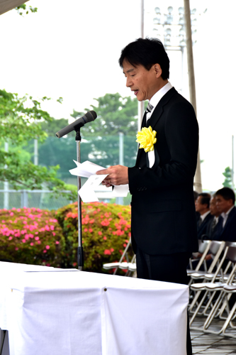 慰霊祭の様子の写真