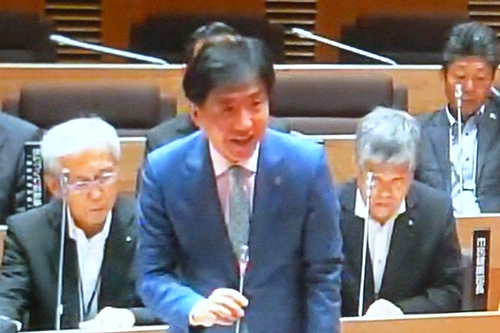 議会の様子の写真