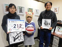 第154走者（河野秀齊さん（日本画家）と中野さん（大和町）姉妹）