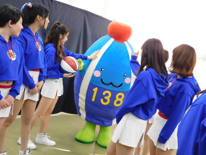 写真：FE girls（エフイーガールズ）といちみん