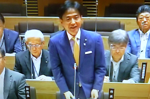 議会の様子の写真