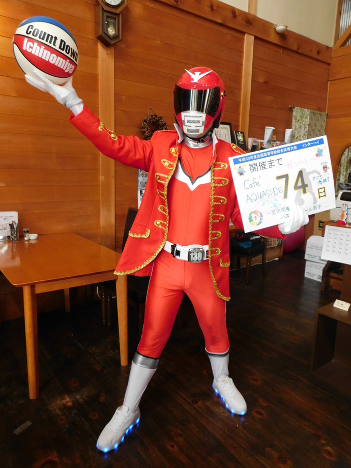 写真：高度成長戦士ガチャマン