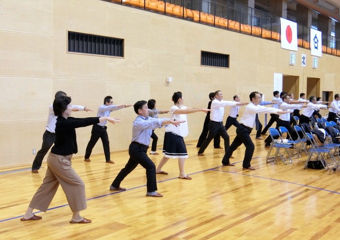 手をつなぐ子らの運動会1