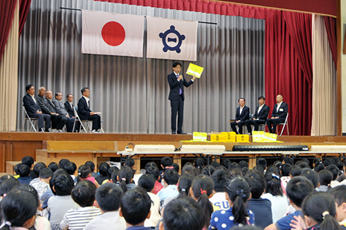 あいさつする市長の写真