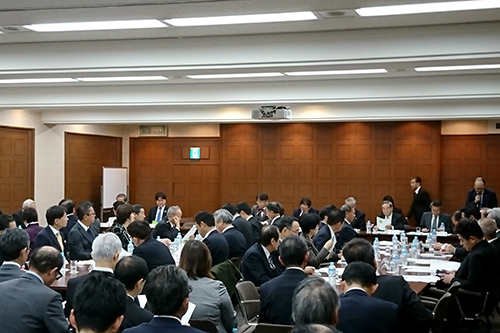 会議の様子の写真