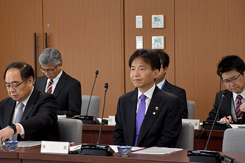 委員会の様子の写真