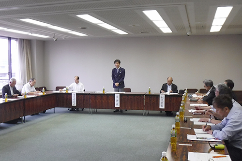 あいさつする市長の写真