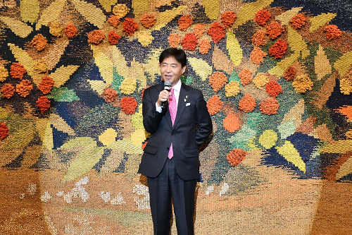 あいさつする市長の写真