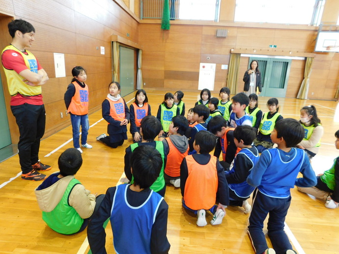 写真：話し合う様子1