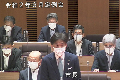 本議会の様子の写真