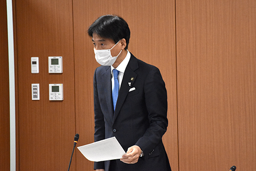 議会運営委員会の様子の写真