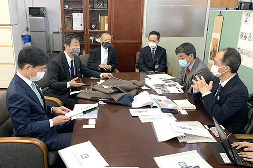 経済産業省が来訪した様子の写真