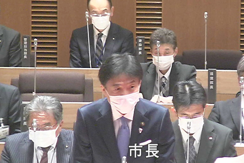 本会議の様子の写真