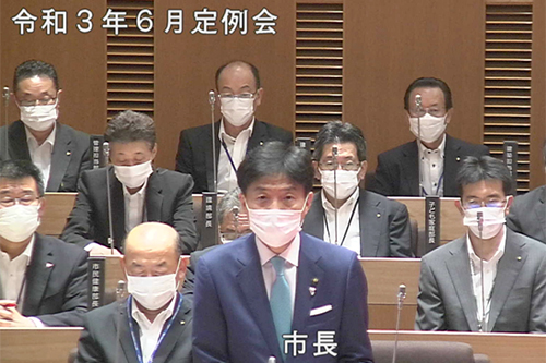 本会議の様子の写真