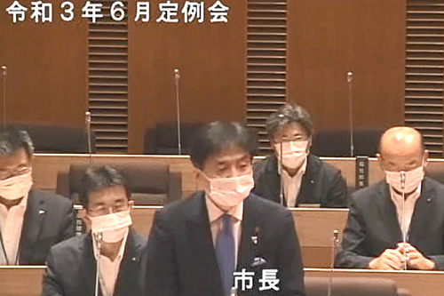 本会議の様子の写真