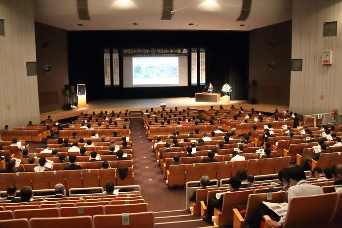 写真：講演会の様子2