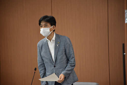 議会運営委員会の様子の写真