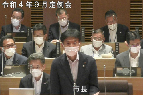 本会議の様子の写真