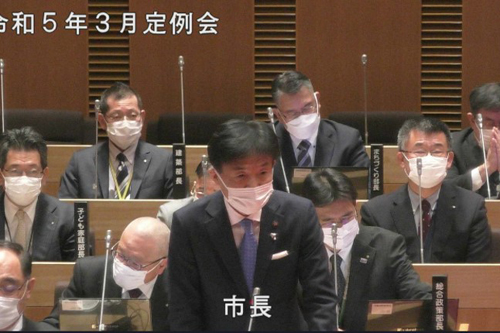 本会議の様子の写真