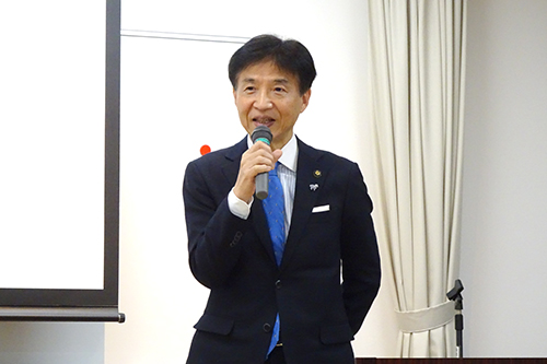 市長が町会長会議を行う写真