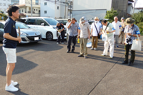 保護司会七夕巡視激励の様子の写真