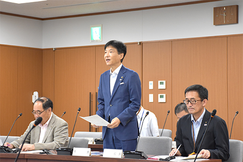 議会運営委員会の写真