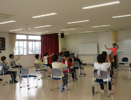 頭と体の体操教室　教室風景