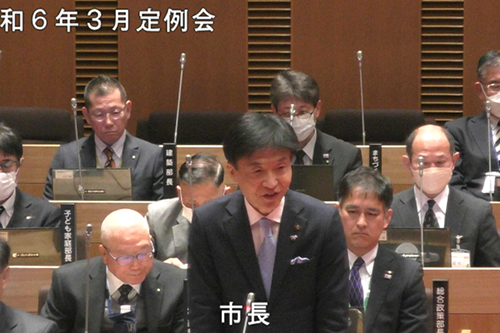 本会議（会派代表質問）の写真