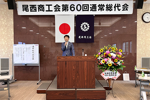 市長があいさつしている写真
