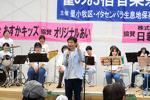 市長があいさつしている写真