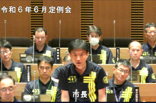 本会議が閉会しました。