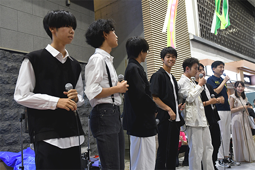 市長があいさつしている写真