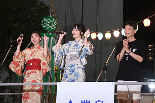 市長がファイナルステージに参加している写真