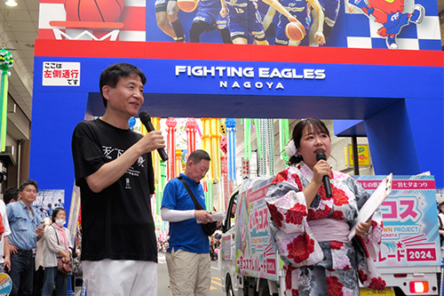 市長があいさつしている写真