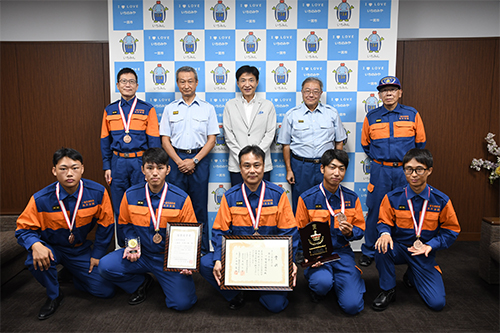 団員との集合写真